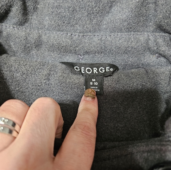 Peacoat George - Picture 2 of 5